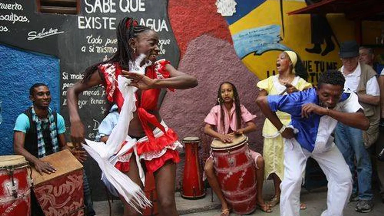 Bal Latino à La Villette spécial Pre-Carnaval Salsa & Cumbia !