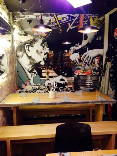 L’Acolyte de l’Insolite Restaurant Paris