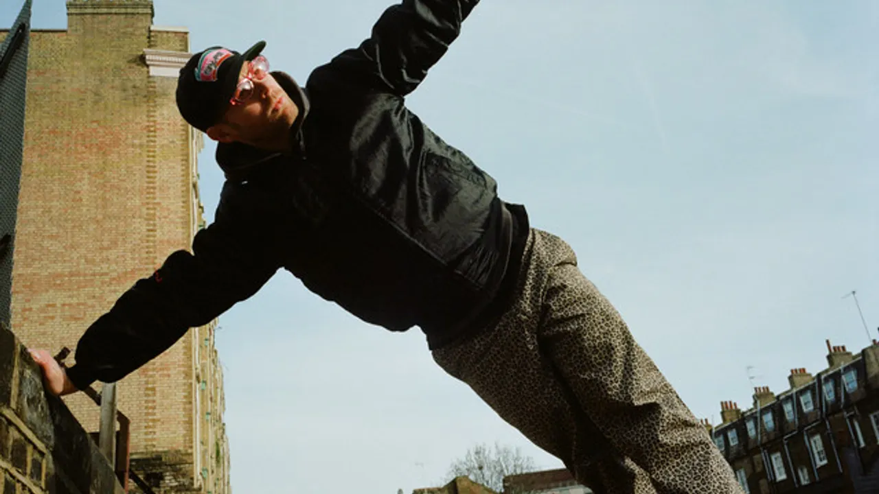 Les Yeux Orange 12years Xxl : Nyra, Kabylie Minogue & More