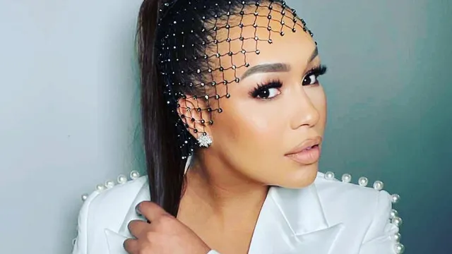 Rebecca Ferguson: The Hits at Christmas