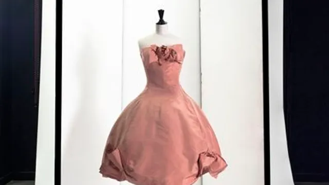 Exposition Les années 50 - La mode en France