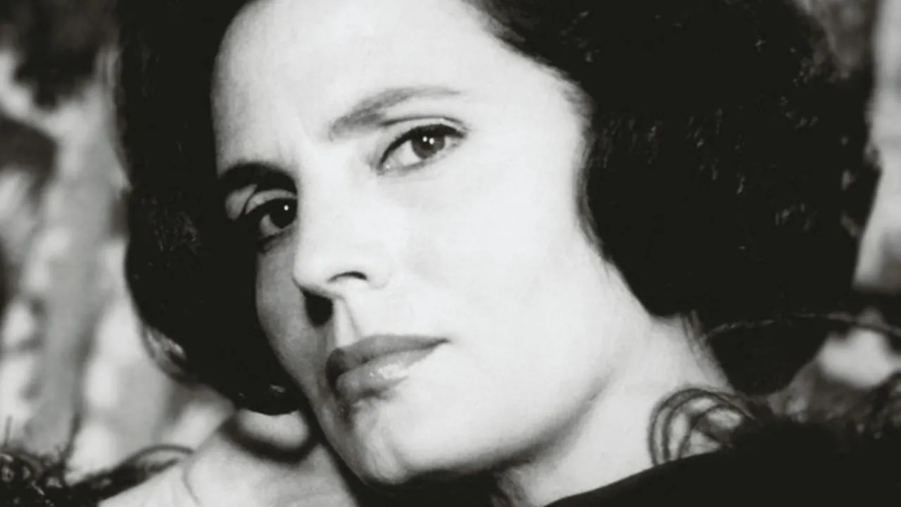 AMAR AMÁLIA