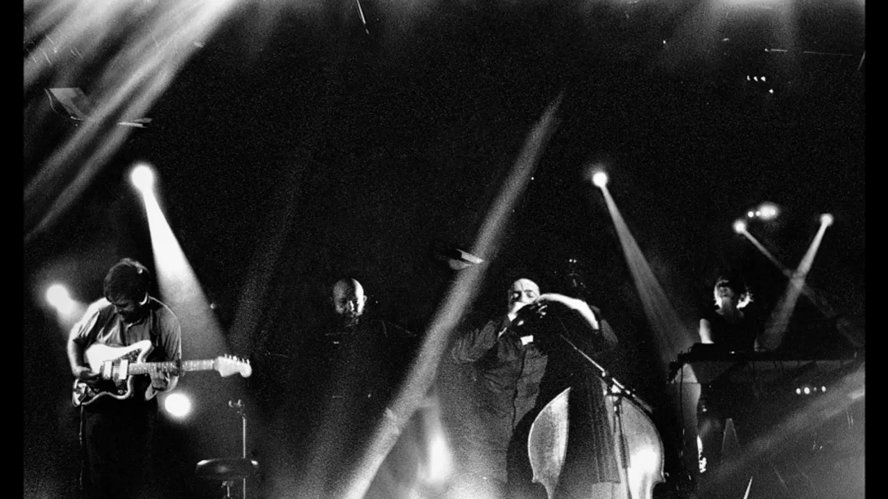 Radikal Satan + Maria Bertel (Selvhenter) + Damien Schultz & Èlg