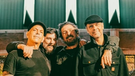 The Bouncing Souls « Born To Be Tour » with The Suicide Machines