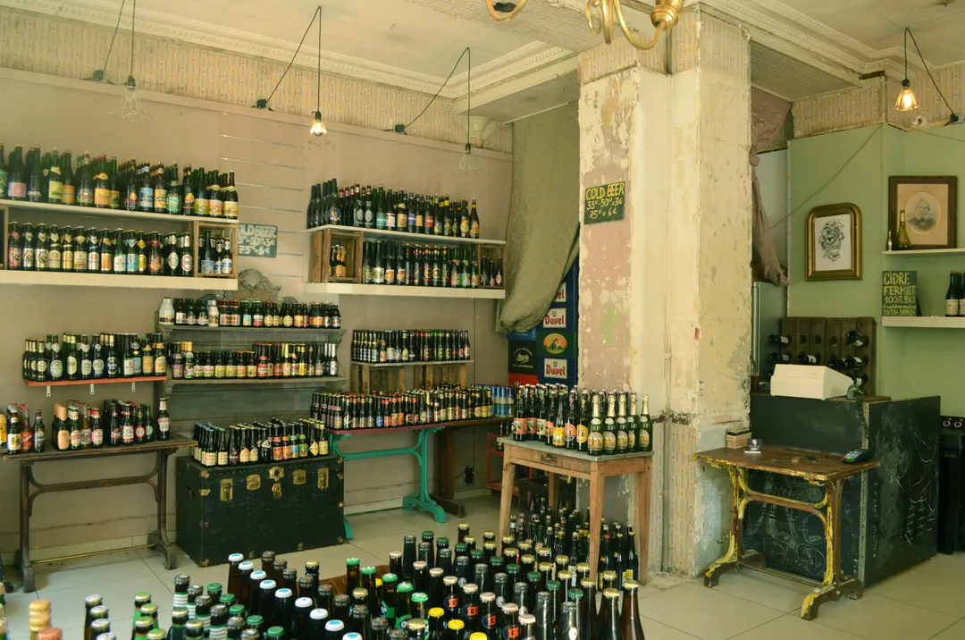 Peoples Drugstore Shop Paris