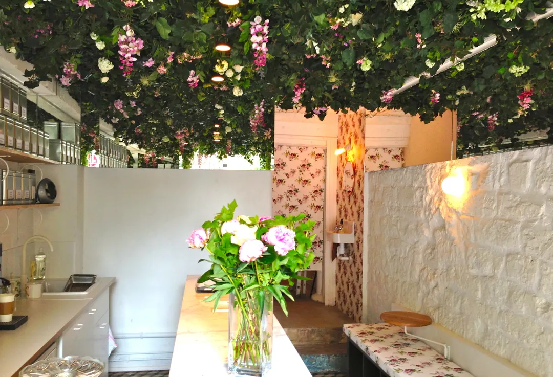 Lily of the Valley Restaurant Paris