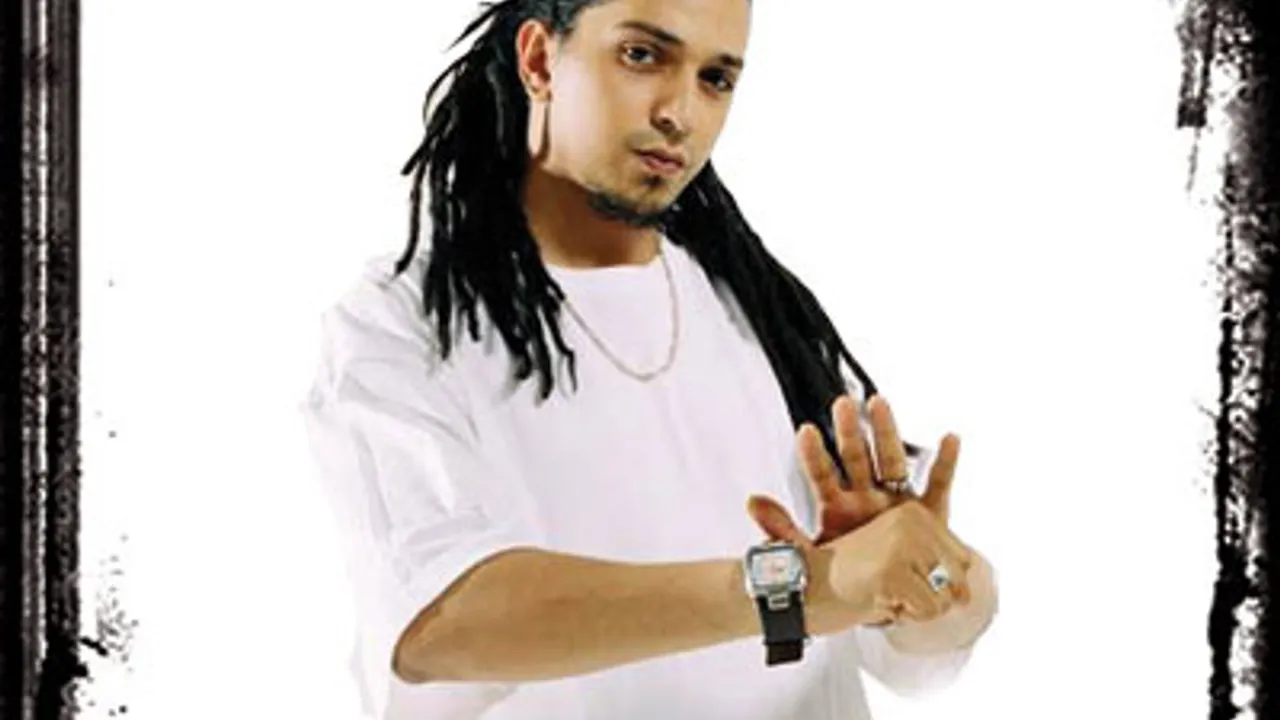 MR TOMA