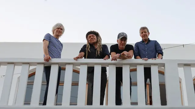 NADA SURF
