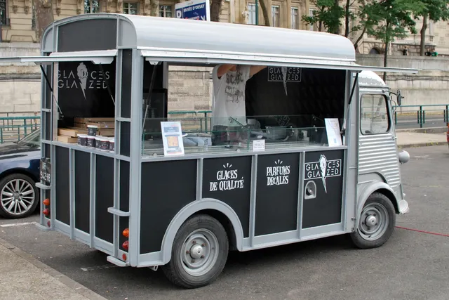 Glaces Glazed : le premier food truck parisien dédié aux glaces !