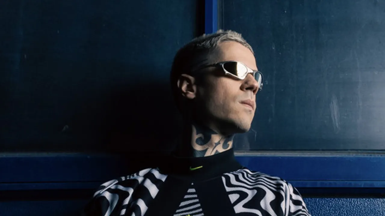 Øxyl : Szg, Hanà, Peaksou & Perfide