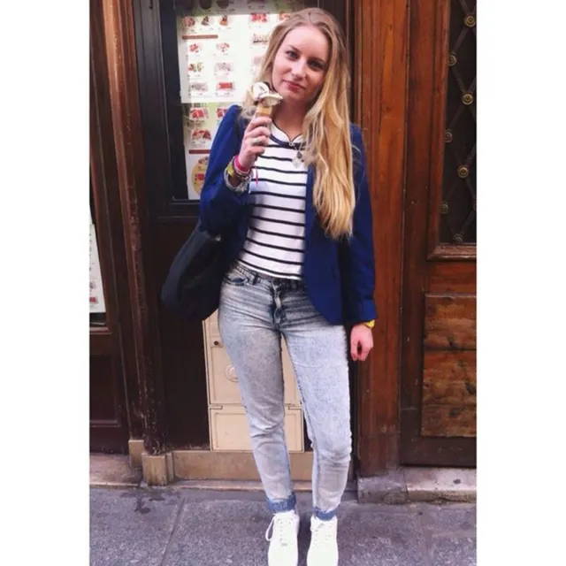 Laurine R