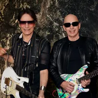 Joe Satriani
