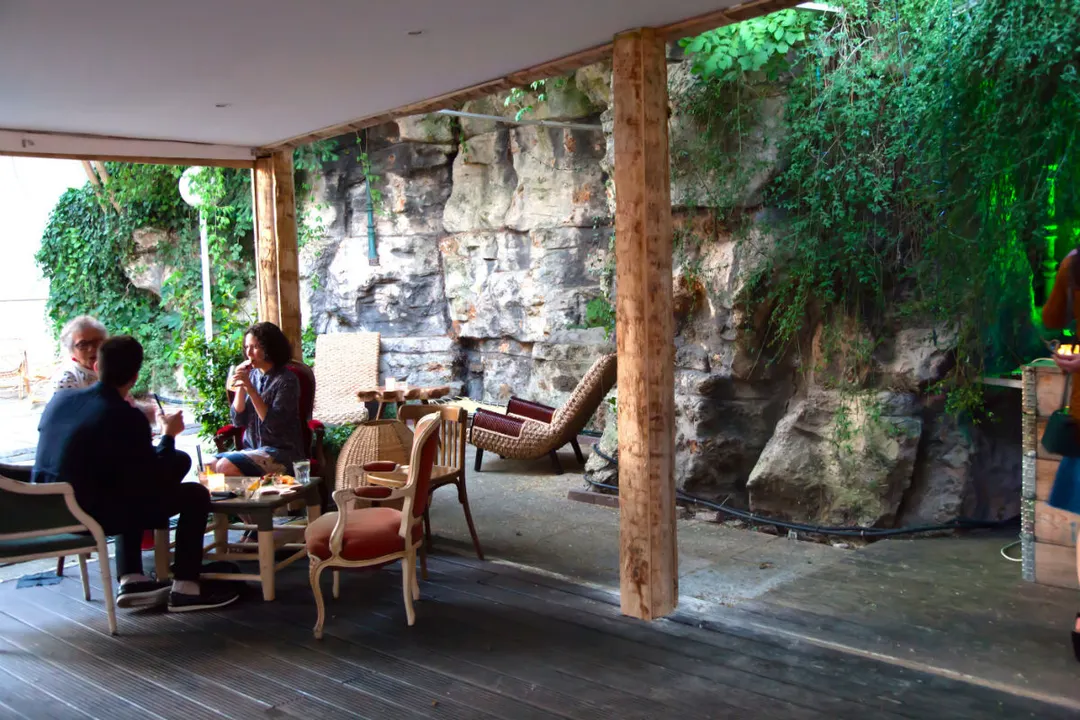 Le Pavillon Puebla Bar Restaurant Paris