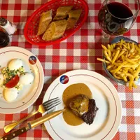 Aux Bons Crus