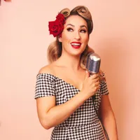 Robyn Adele Anderson