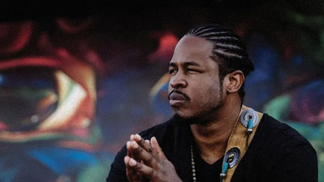 QUENTIN MOORE + SOIREE LATINO