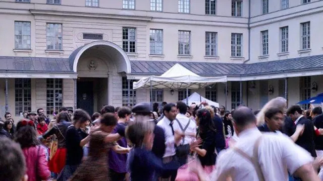 Grand Bal Swing