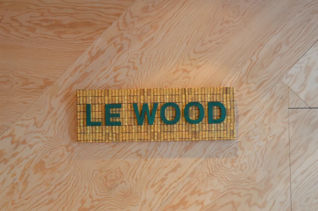 Le Wood Bar Restaurant Paris