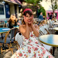Marie s'infiltre