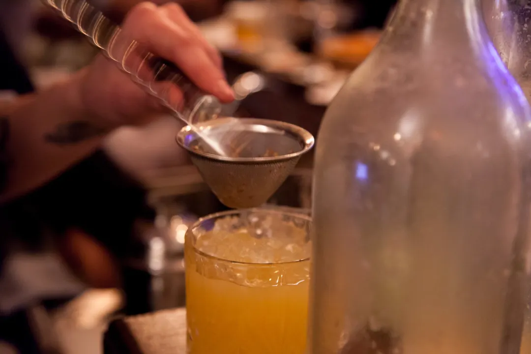 Les Justes - Pigalle Bar Paris
