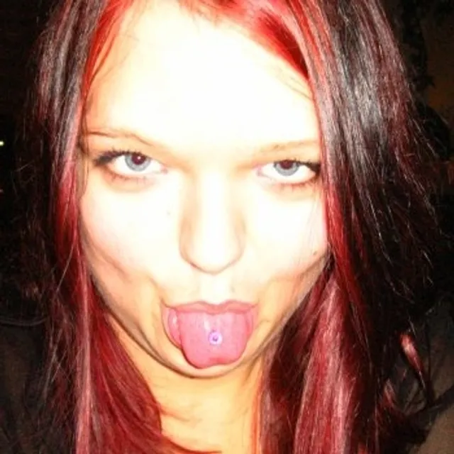 Roxane L