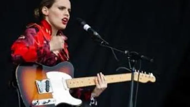 Anna Calvi