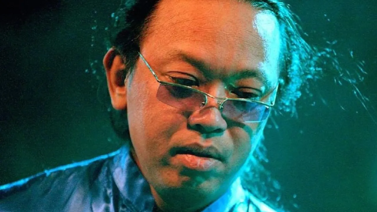 Nguyên lê "celebrating the dark side of the moon"