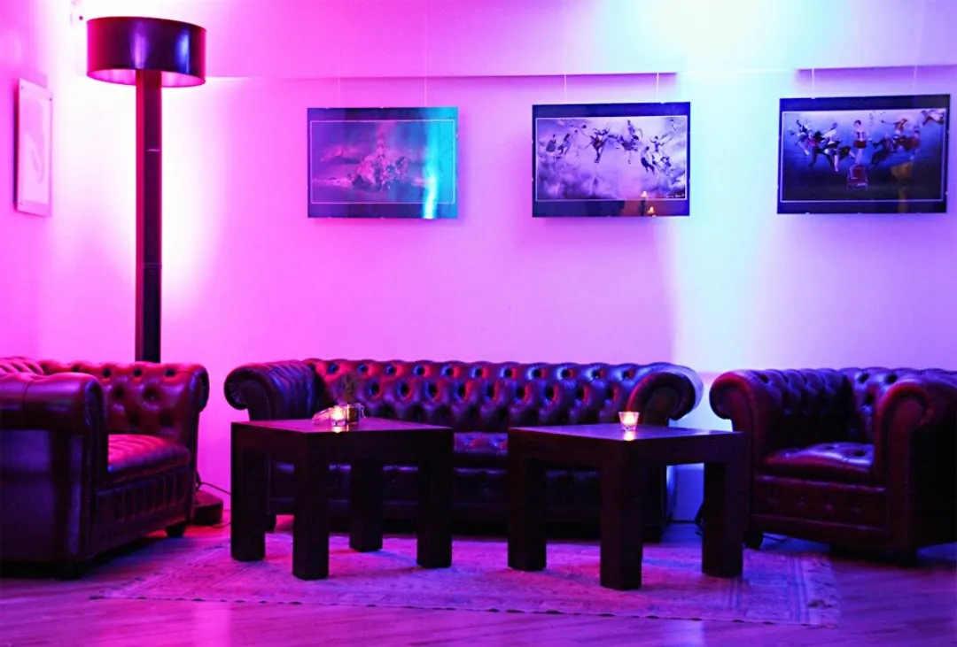 Les Agités Club Restaurant Bar Paris