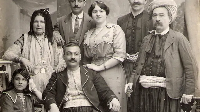 Les trois exils d'Algérie; une histoire judéo-berbère