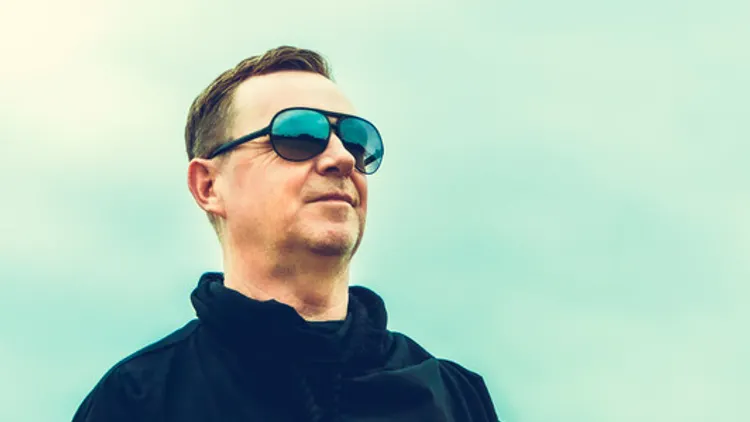 Nick Warren