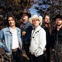 Ward Hayden & the Outliers