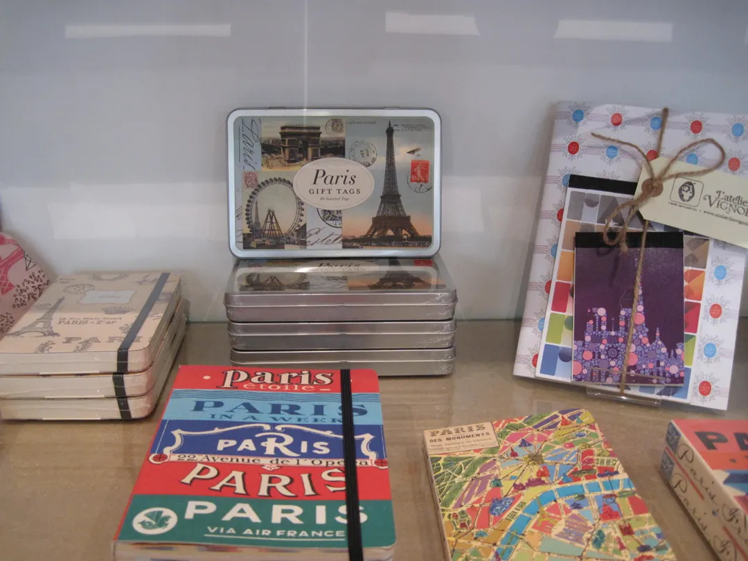Les Vignoles Shop Paris