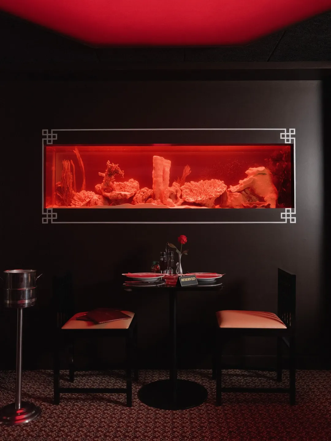 Le Poisson Volant Club Bar Restaurant Paris