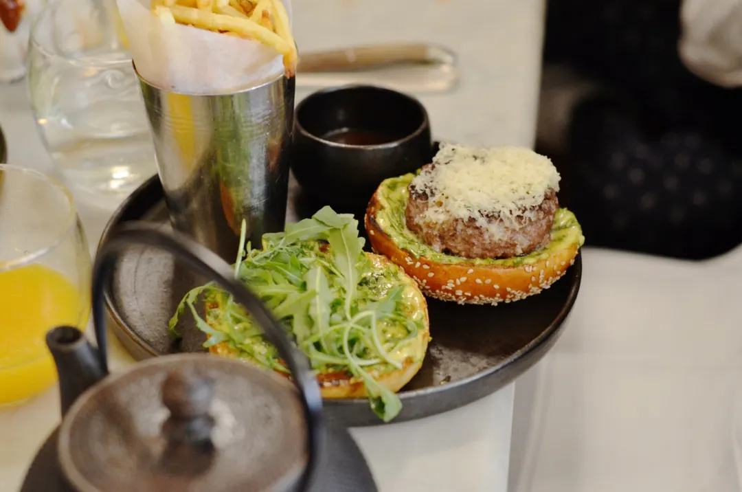 Aux Prés Restaurant Paris