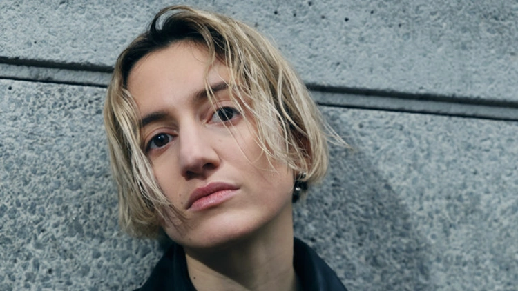 Mes Lèvres Sur Tes Yeux. Fatima Daas Et Aloïse Sauvage