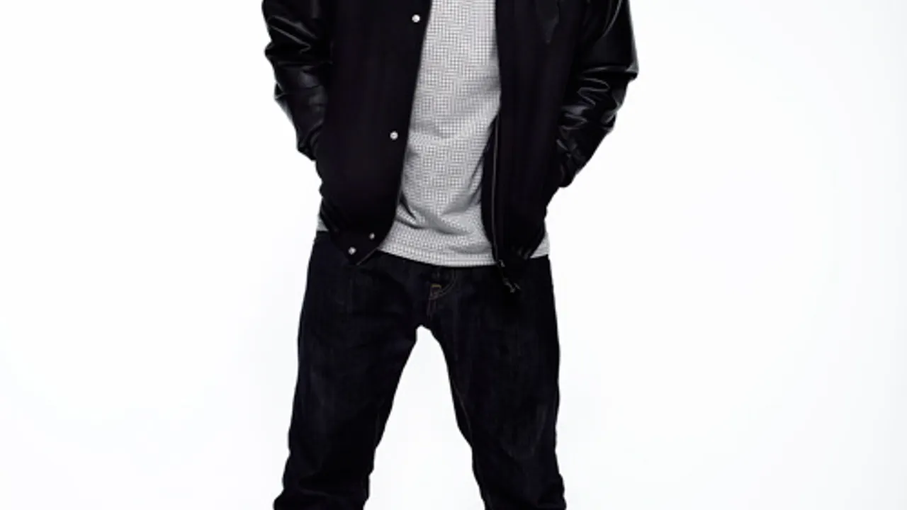 EXAMPLE + YES S CLUB