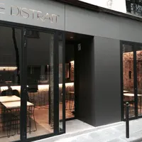 Le Distrait