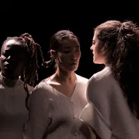 Moi, elles
