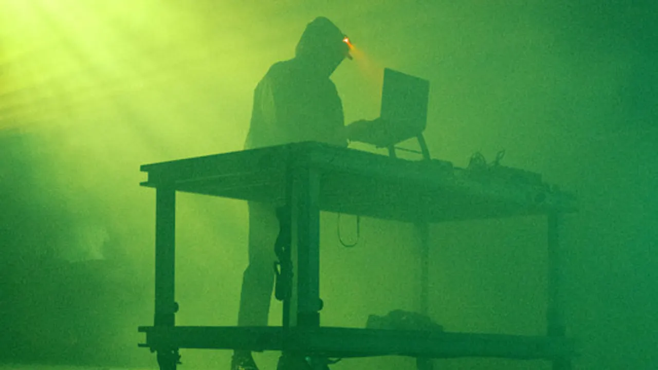 Vidéo Club : Buttechno (Live A/V)