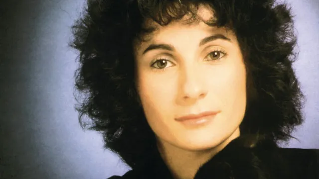 MARIE PAULE BELLE