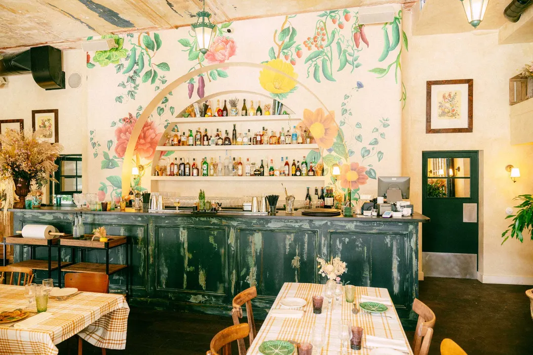 Ora Farmhouse Restaurant Paris