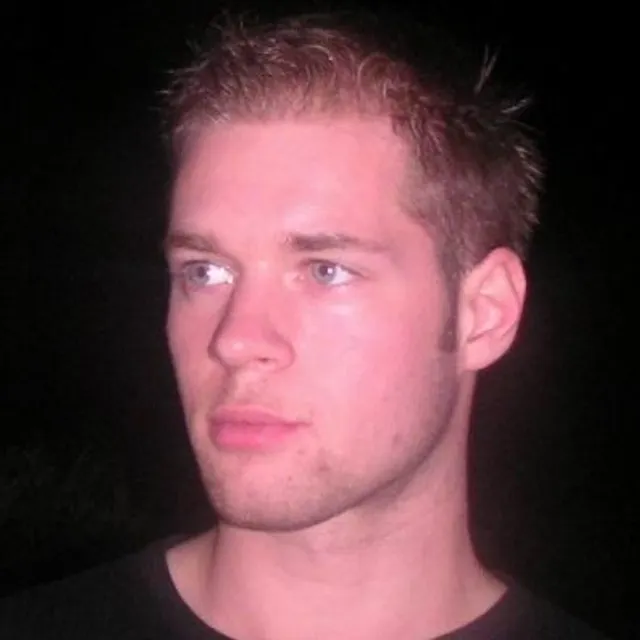 Julien R