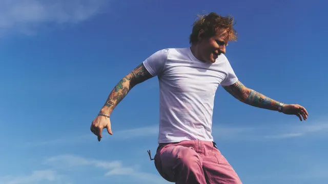 Ed Sheeran: Loop Tour