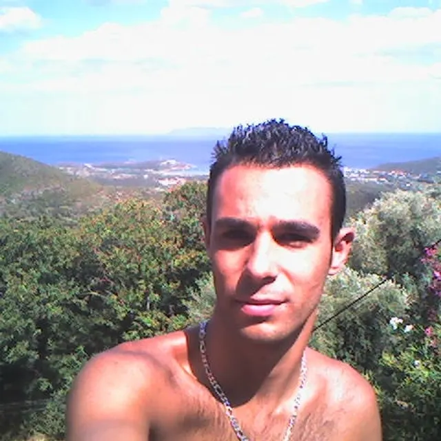 Alex B