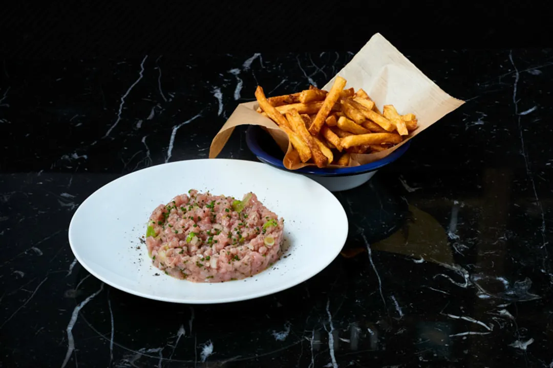 La Table D’Hugo Desnoyer Restaurant paris