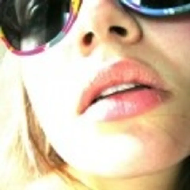 Aurelie R