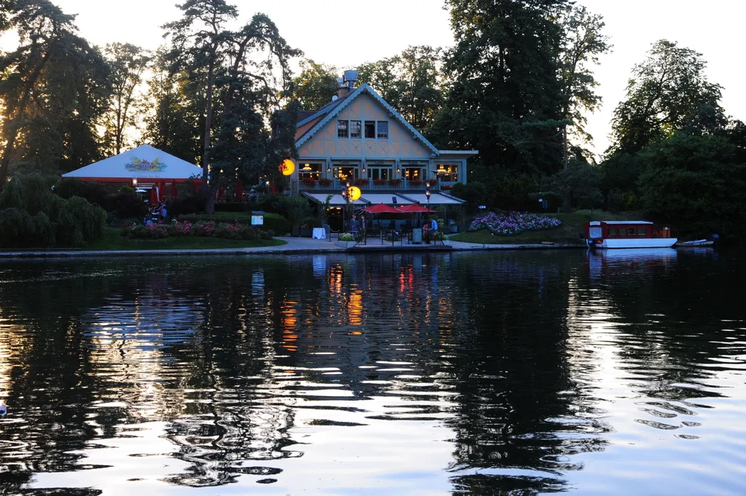 Le Chalet des Iles Salle Restaurant Paris