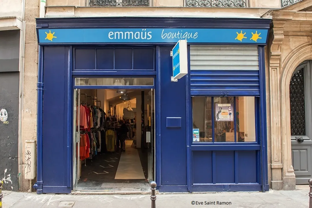 Emmaüs Quincampoix Shop Paris