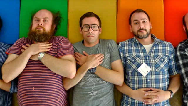 LES SAVY FAV
