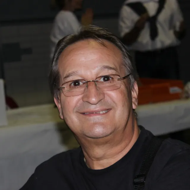 Daniel E